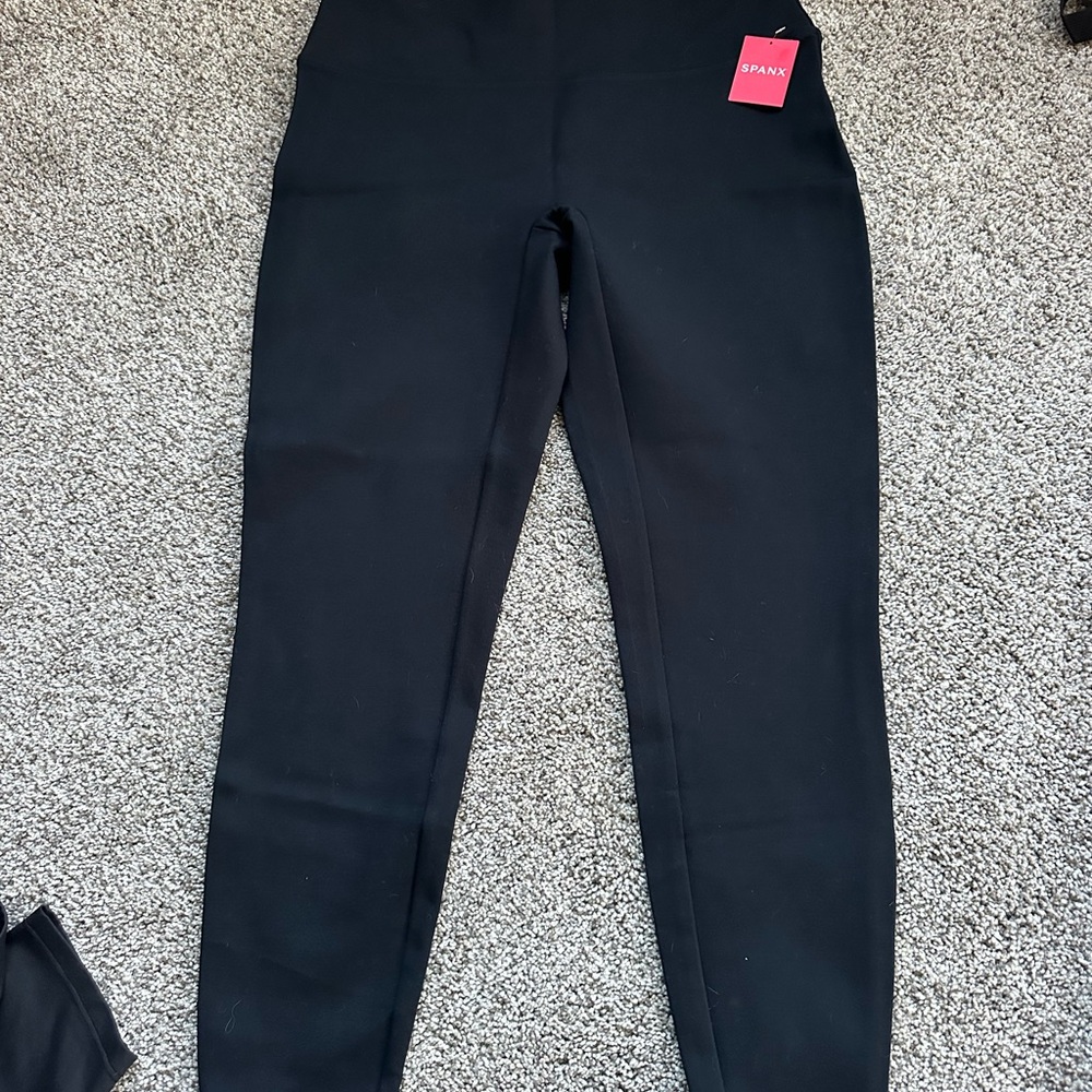 Spanx Black Pointe Leggings